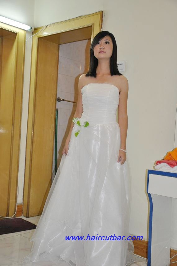 HB-BDV-001 - Bride in wedding dress shaved bald